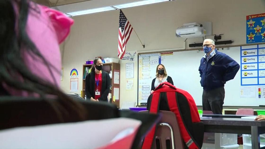 Washington Gov. Inslee visits Vancouver to learn how they are dealing with the pandemic | Local News