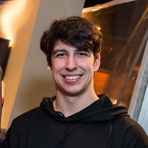 Interview with Vladimir Novosselov, founder of Giving Palette. From Vancouver, we wanted to know more about him and the brand.