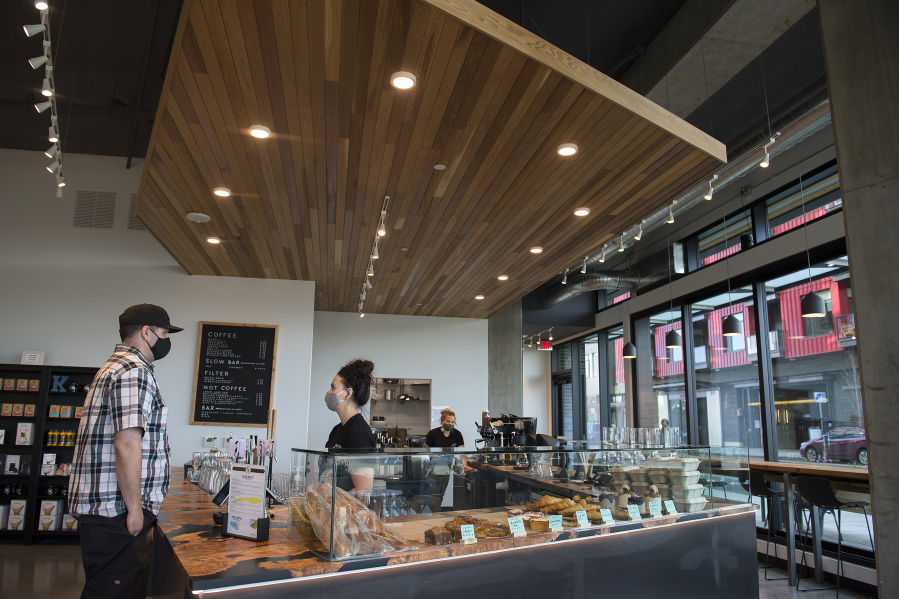 New coffee shop perks up Waterfront Vancouver offerings Vancouver Reports