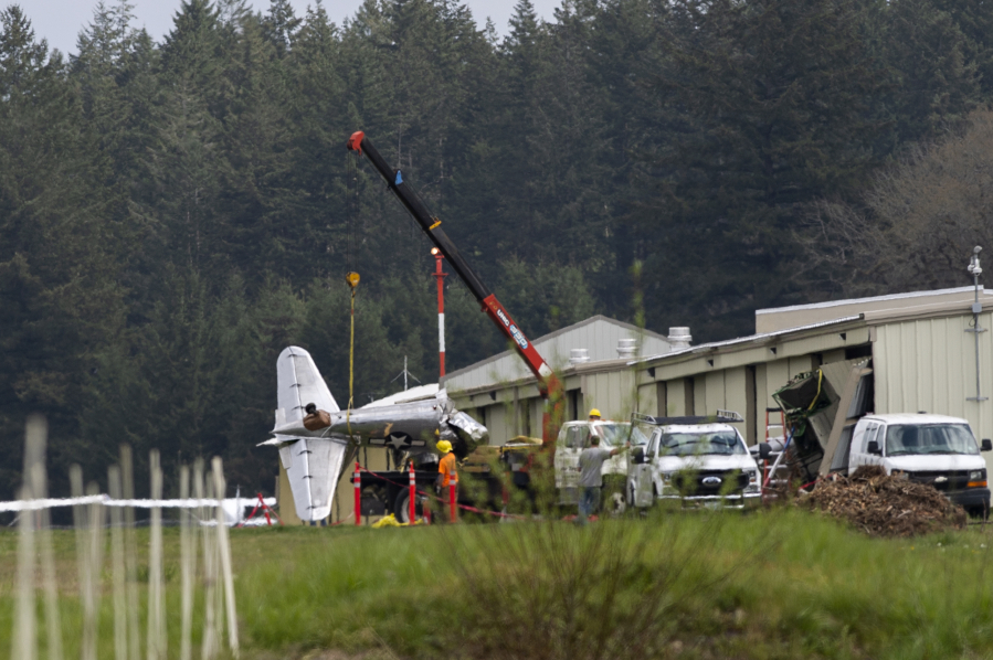 Vancouver man killed in Camas plane crash at Grove Field